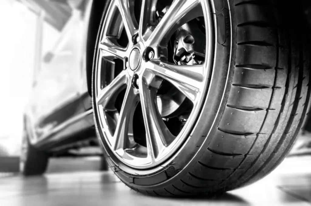 The Relationship Between Tire Size and Speed