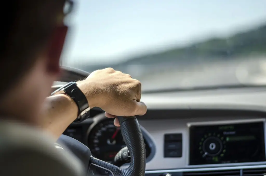 Common Causes of Car Noise When Turning Steering Wheel at Low Speed